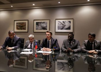 Bolsonaro: ‘sem reformas o Brasil vai parar em 2022”