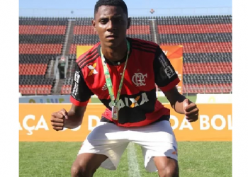 Jhonata Ventura já pode usar o celular, mas ainda precisa poupar a voz