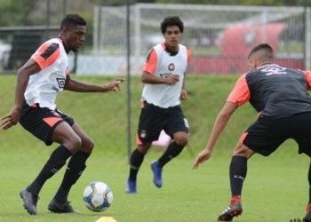 Recém-chegado ao Furacão, Abner rasga elogios a estrutura do clube