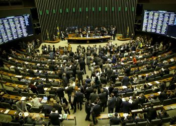 Reforma da Previdência será votada na CCJ até 17 de abril, diz PSL