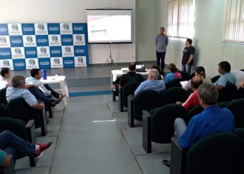 Técnicos se reúnem para discutir os Jogos Paralímpicos Escolares 2019