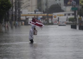 Defesa Civil decreta estado de alerta no ES; há previsão de chuva forte
