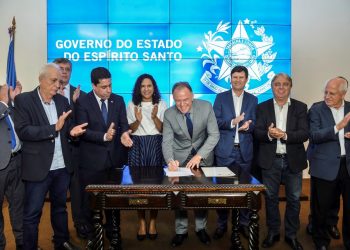 Governador sanciona leis que criam Fundo Soberano e Fundo da Infraestrutura