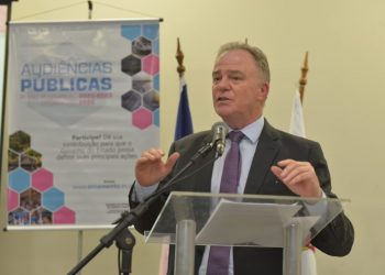 Governador participa da Audiência Pública do PPA e do Orçamento 2020 em Vitória