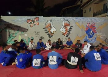 Adolescentes do Iases aprendem lições de autocontrole em atividade esportiva