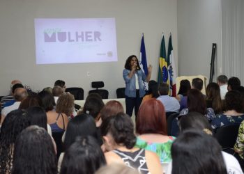 Jaqueline Moraes realiza roda de conversa sobre Agenda Mulher em Vila Valério