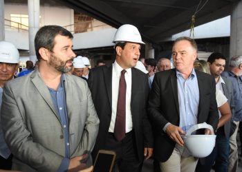 Em agenda oficial no Estado, ministro da Saúde visita obras e participa de congresso