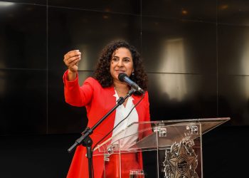 Jaqueline Moraes assume governo interinamente nesta semana
