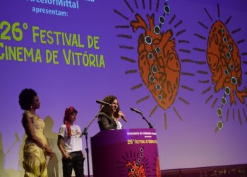 Jaqueline Moraes participa da abertura do 26º Festival de Cinema de Vitória