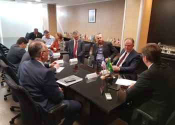 Governador Casagrande tem reuniões sobre programas ambientais em Brasília