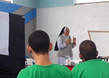 Projeto leva cultura da paz a adolescentes do Iases