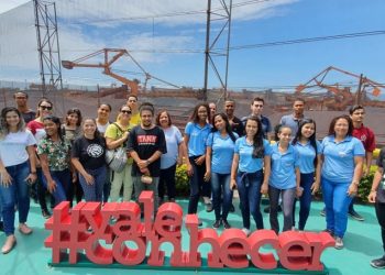 Estagiários da Sedu visitam Complexo Tubarão Compartilhar