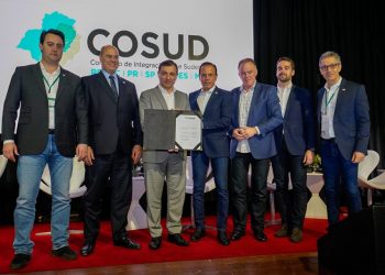 Governador Casagrande participa de novo encontro do Cosud em Santa Catarina