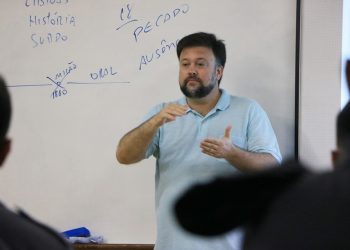 Esesp fornece primeiro curso em Libras