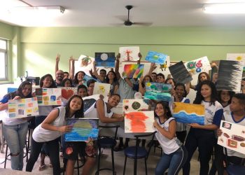 Pintura em aquarela incentiva Arte em escola de Tempo Integral
