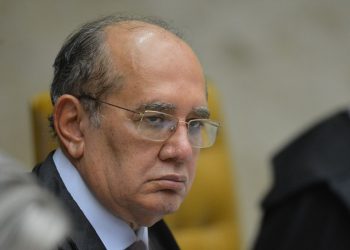Ministro Gilmar Mendes manda soltar Garotinho e Rosinha