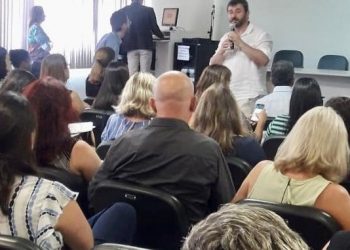 Sesa cria Comitê Operativo de Emergência contra derramamento de óleo no litoral brasileiro