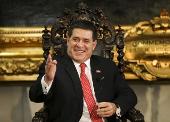 Justiça decreta prisão do ex-presidente do Paraguai Horacio Cartes