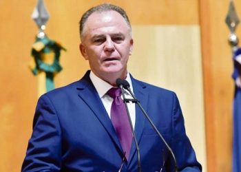 Governador do ES se coloca a disposição do presidente Bolsonaro para dialogar sobre tributação dos combustíveis