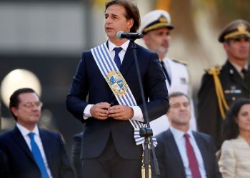 Luis Alberto Lacalle Pou promete governo incansável no Uruguai