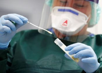 Brasil confirma mais 6 casos de coronavírus; total de 25 pacientes