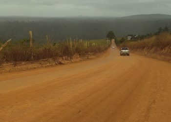 ES 230: Comissão mobiliza e consegue cascalhamento de parte crítica da via