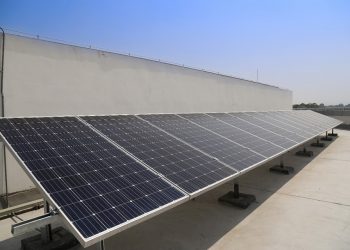 Mais quatro escolas estaduais recebem painéis fotovoltaicos