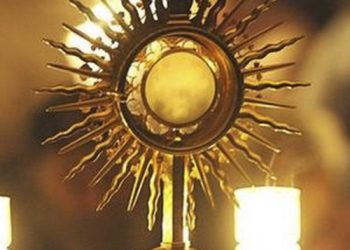 Papa: sem manifestações públicas, viver Corpus Christi com uma “vida eucarística”