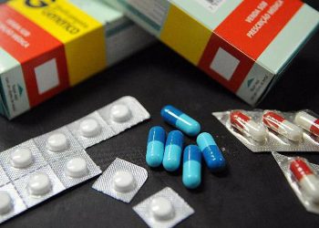 Governo zera tarifas de 34 medicamentos usados no combate à covid-19