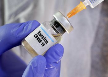 Fiocruz vai produzir 100 milhões de doses de vacina contra covid-19