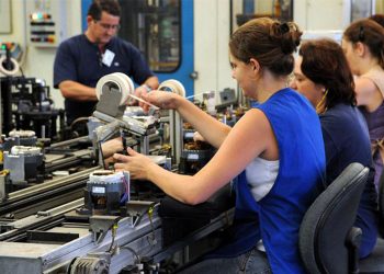 Governo encaminha projetos de lei para fortalecer crescimento econômico do Estado