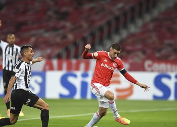 Brasileirão 2020: Internacional vence Atlético-MG de Sampaoli e assume liderança