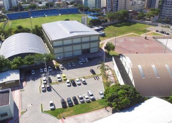 Incêndio em hospital de Brasília força retirada de pacientes