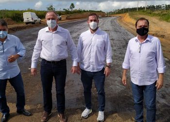 Governador visita obras rodoviárias em Conceição da Barra e São Mateus