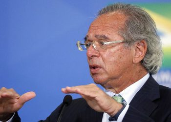 Economia com reforma administrativa deve chegar a R$ 300 bilhões