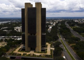 Senado aprova projeto de autonomia do Banco Central
