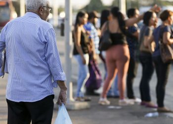 Recadastramento de aposentados está suspenso até o fim do ano