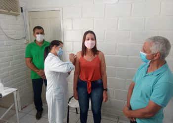 Jaguaré aplica primeira vacina contra o Coronavírus