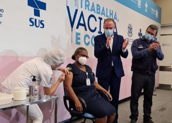 Governo inicia Campanha Nacional de Vacinação contra a Covid-19 no Espírito Santo