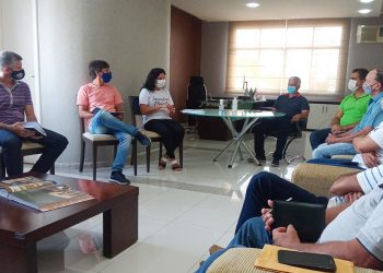 Comissão pelo Asfaltamento da ES-230 recebe apoio de prefeito e vereadores