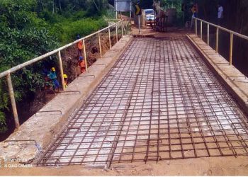 Comissão acompanha trabalhos de reconstrução da Ponte ES-230