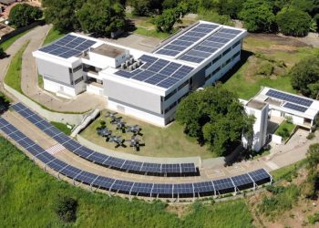 Governo inaugura primeira Usina para Pesquisa de Energia Fotovoltaica do Estado
