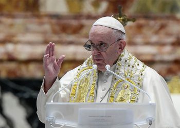 Urbi et Orbi: ‘Em meio a guerras e pandemia, o Ressuscitado é a esperança’, diz Papa