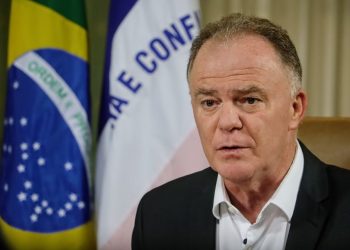 Governo inicia a vacinação de professores contra a Covid-19 no Espírito Santo