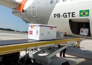 Estado recebe doses para continuidade à vacinação contra a Covid-19 nesta sexta-feira (23)