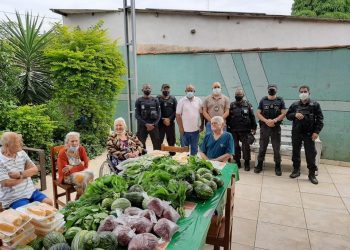 Unidades prisionais realizam doações de hortaliças e legumes a famílias carentes