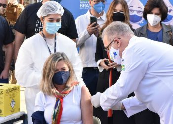 Queiroga diz que ministério estuda campanha de testagem contra covid