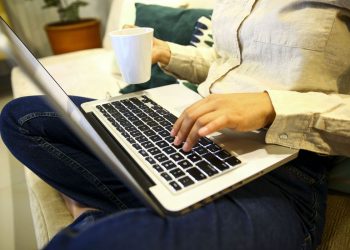 Dia Livre de Impostos promete descontos de até 70% na quinta-feira