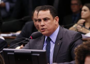 Pronampe permanente amplia crédito para micro e pequenas empresas e preserva empregos, avalia deputado Da Vitória