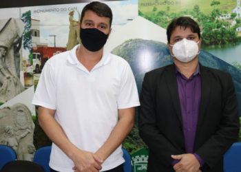 Prefeitura e Governo do Estado discutem ações na saúde em Nova Venécia